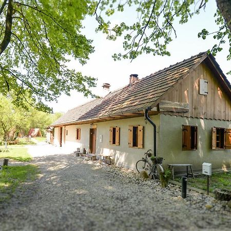 Rural Holiday Home "Rim" Ruralna Kuca Za Odmor Veliki Lovrecan Екстер'єр фото