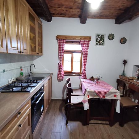 Rural Holiday Home "Rim" Ruralna Kuca Za Odmor Veliki Lovrecan Екстер'єр фото